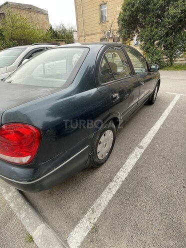 Nissan Sunny-5