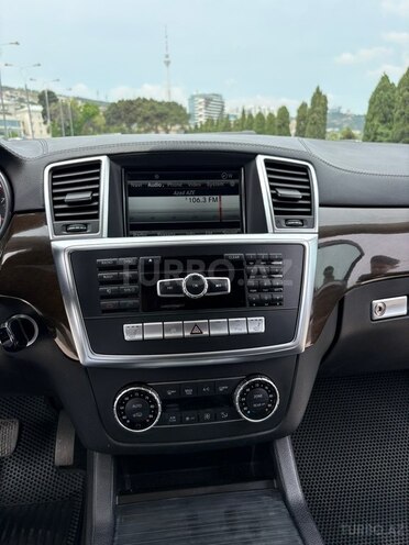 Mercedes GL 450 4MATIC-15