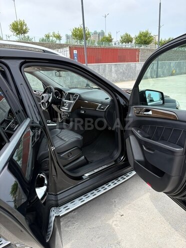 Mercedes GL 450 4MATIC-12