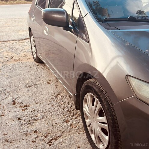 Honda Insight-5