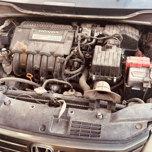 Honda Insight-8