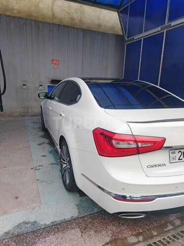 Kia Cadenza-2