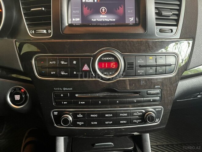 Kia Cadenza-6