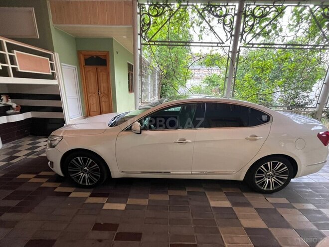 Kia Cadenza-11