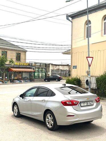 Chevrolet Cruze-11