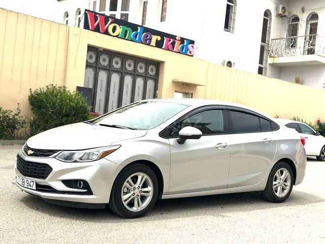 Chevrolet Cruze-19