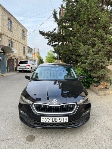 Skoda Rapid-1