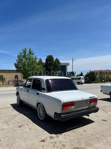 LADA (VAZ) 2107-2