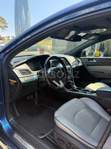 Hyundai Sonata-5