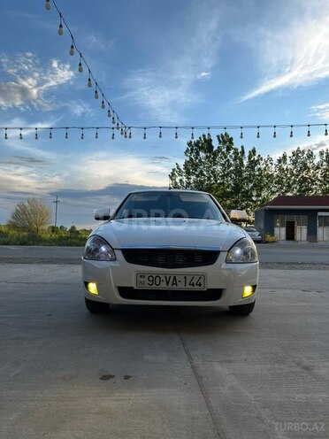 LADA (VAZ) Priora-1