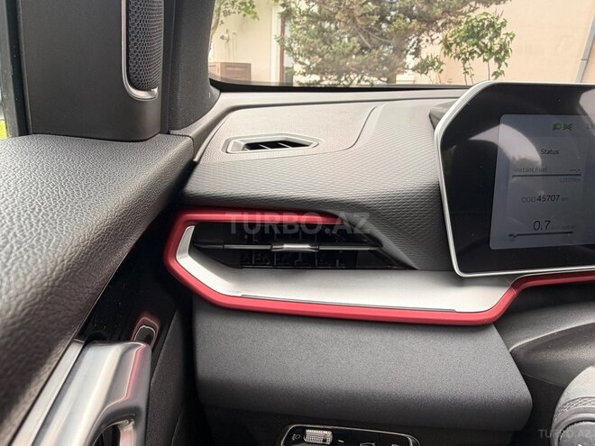 Geely Coolray-5