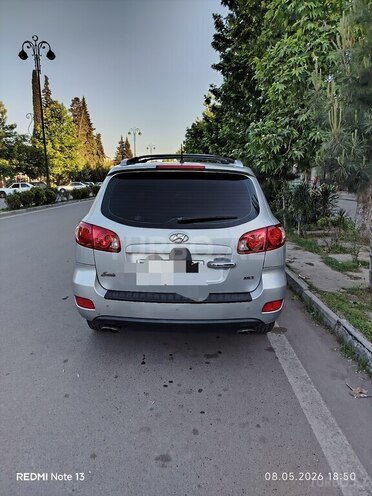 Hyundai Santa Fe-6