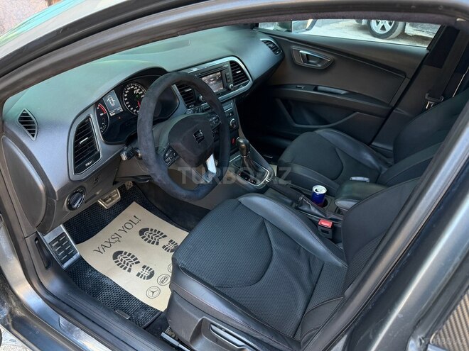 SEAT Leon-11