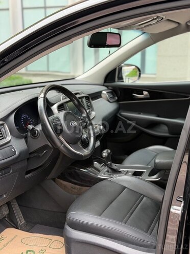 Kia Sorento-8