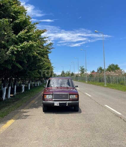 LADA (VAZ) 2107-1