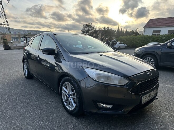 Ford Focus-1