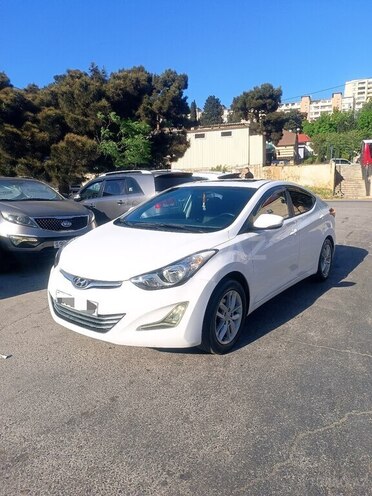 Hyundai Elantra-3
