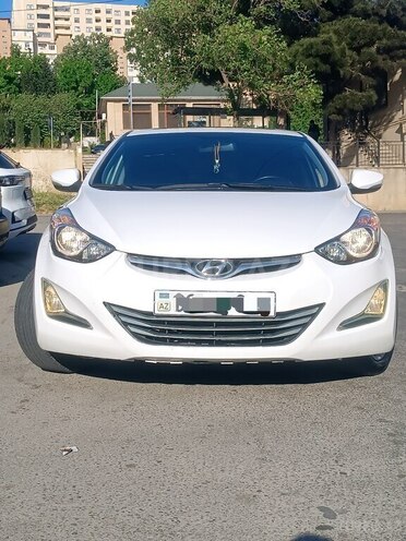 Hyundai Elantra-14