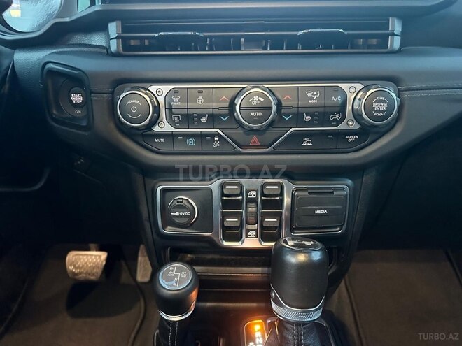 Jeep Wrangler-7
