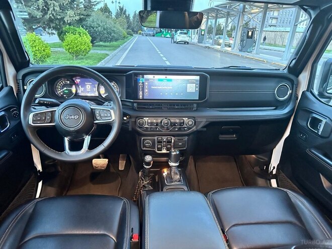 Jeep Wrangler-8