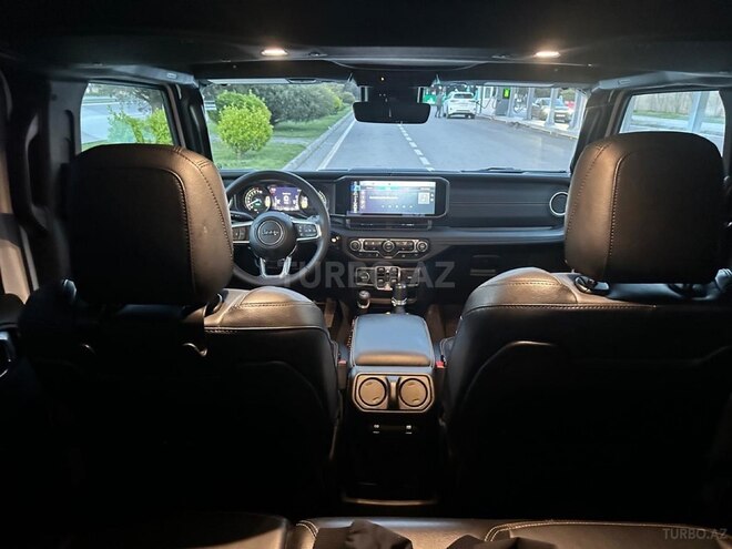 Jeep Wrangler-9