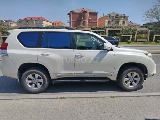 Toyota Land Cruiser Prado-3