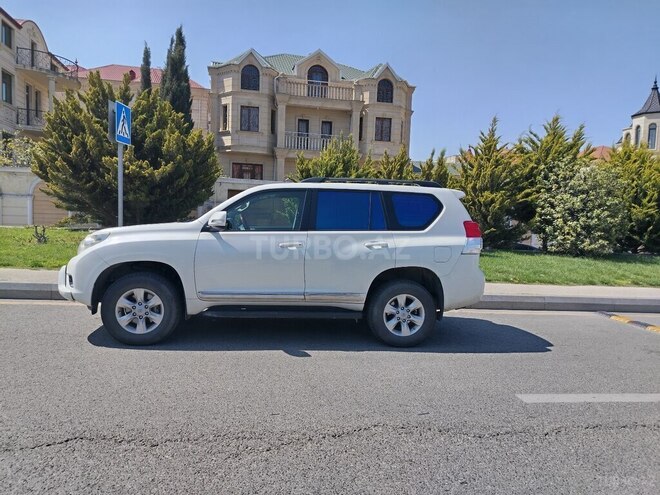 Toyota Land Cruiser Prado-2