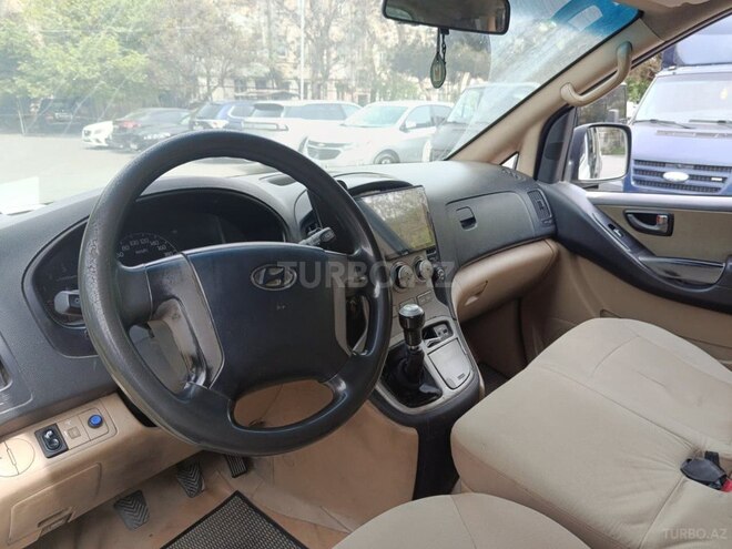 Hyundai H-1-6