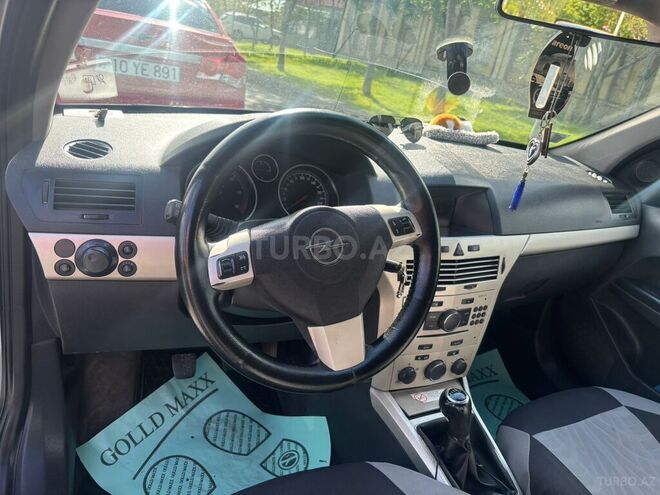 Opel Astra-7