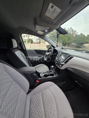 Chevrolet Equinox-12