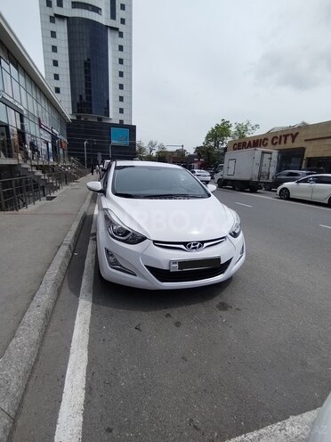 Hyundai Avante-1