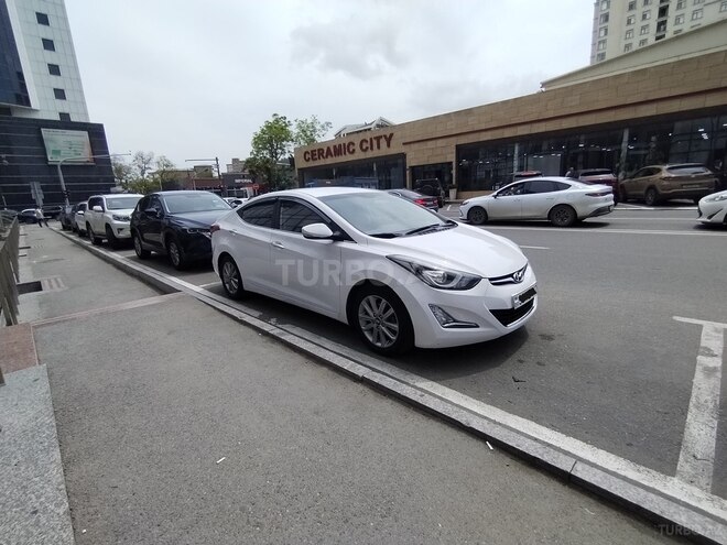 Hyundai Avante-4