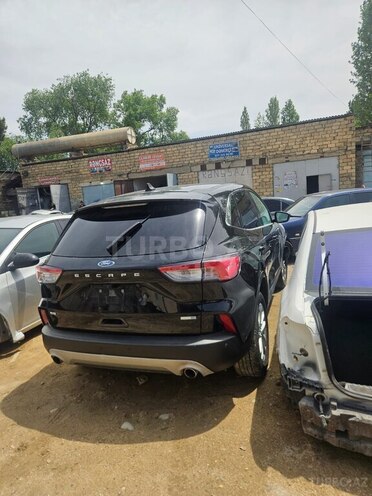 Ford Escape-2