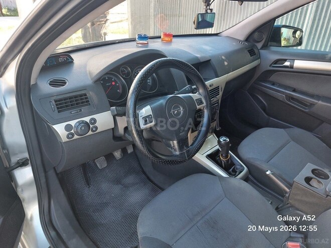 Opel Astra-15