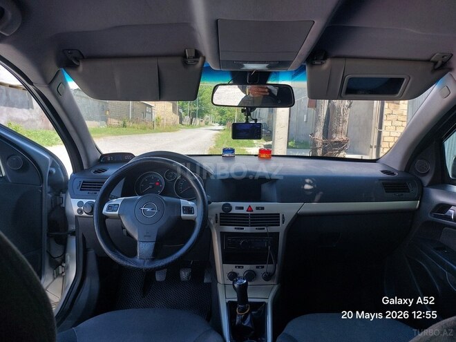 Opel Astra-13