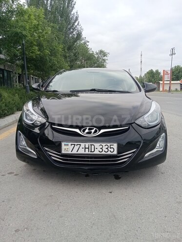 Hyundai Elantra-1