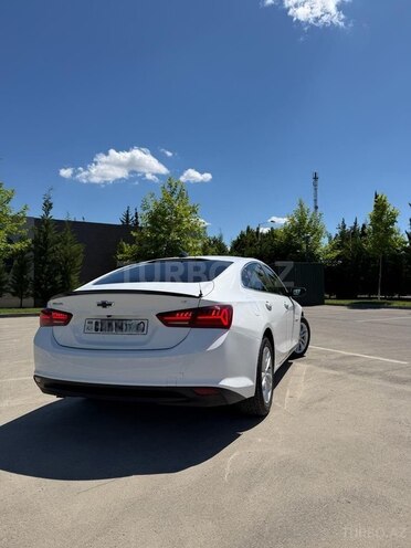 Chevrolet Malibu-5