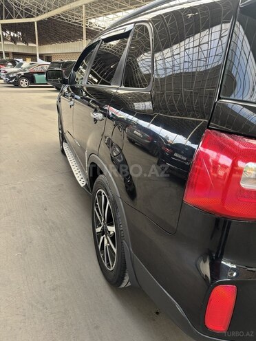 Kia Sorento-14