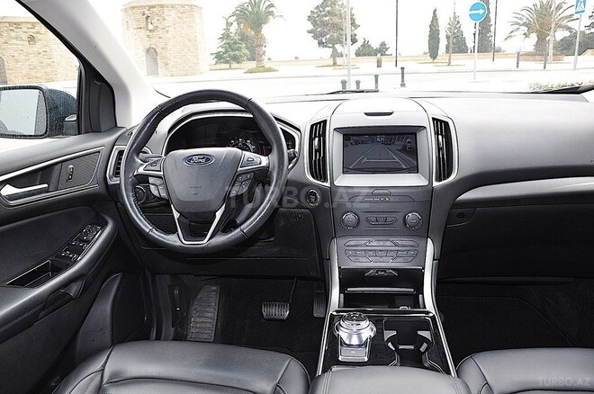 Ford Edge-15