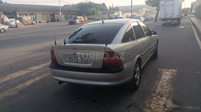 Opel Vectra-2