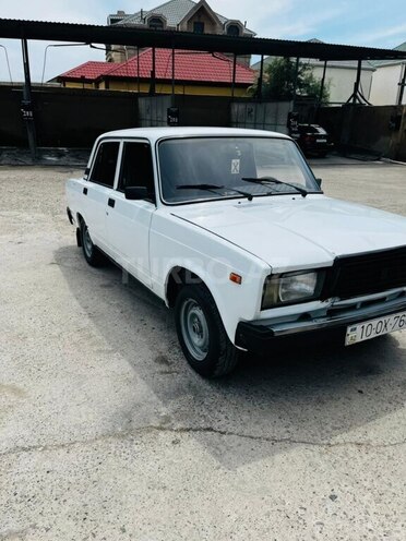 LADA (VAZ) 2107-1
