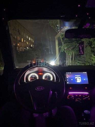 Kia Rio-9