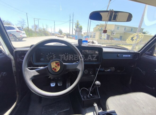 LADA (VAZ) 2107-4