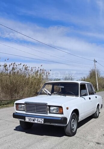 LADA (VAZ) 2107-2