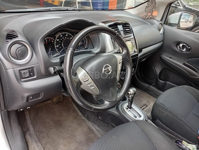 Nissan Note-8