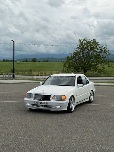 Mercedes C 200-4