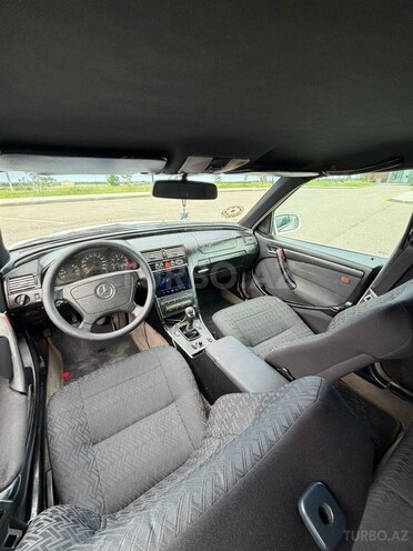 Mercedes C 200-13
