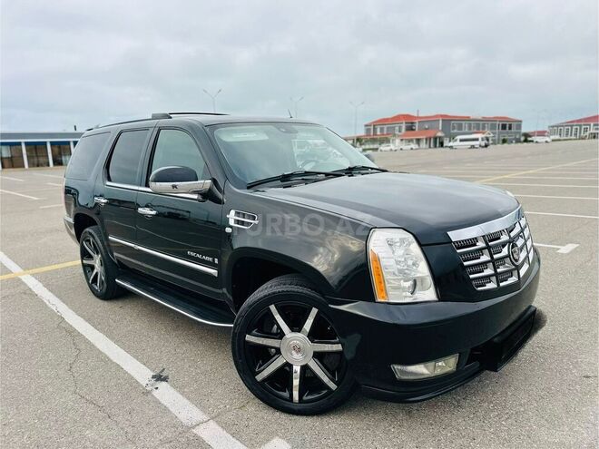 Cadillac Escalade-8