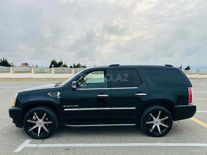 Cadillac Escalade-9