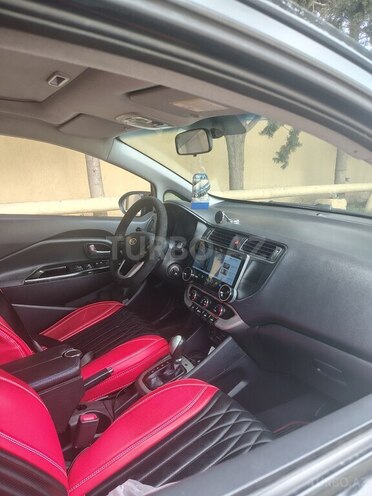Kia Rio-6